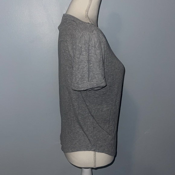 H&M basics size xs gray T-shirt - Picture 2 of 7